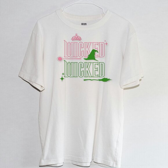 Gildan Tops - Made to Order Crew neck Wicked t-shirt